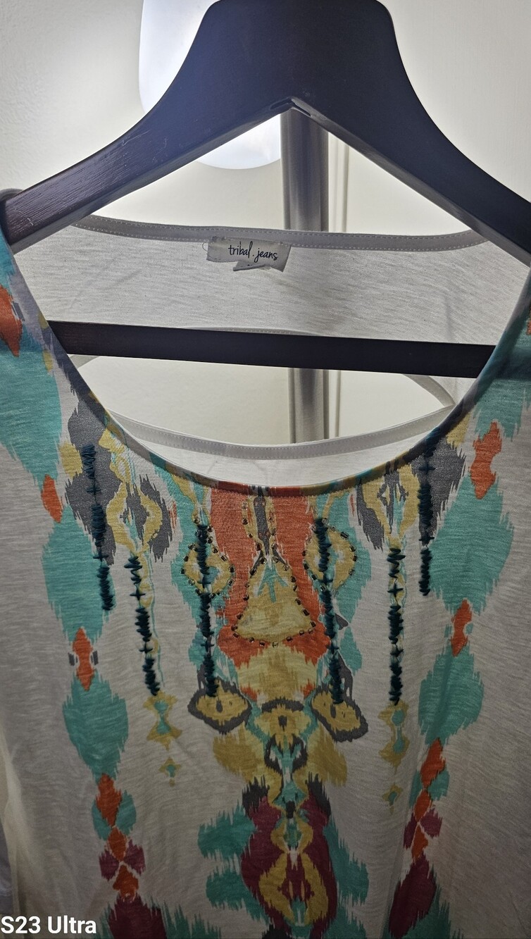 Top with Multicolor Aztec Print - Picture 2 of 11